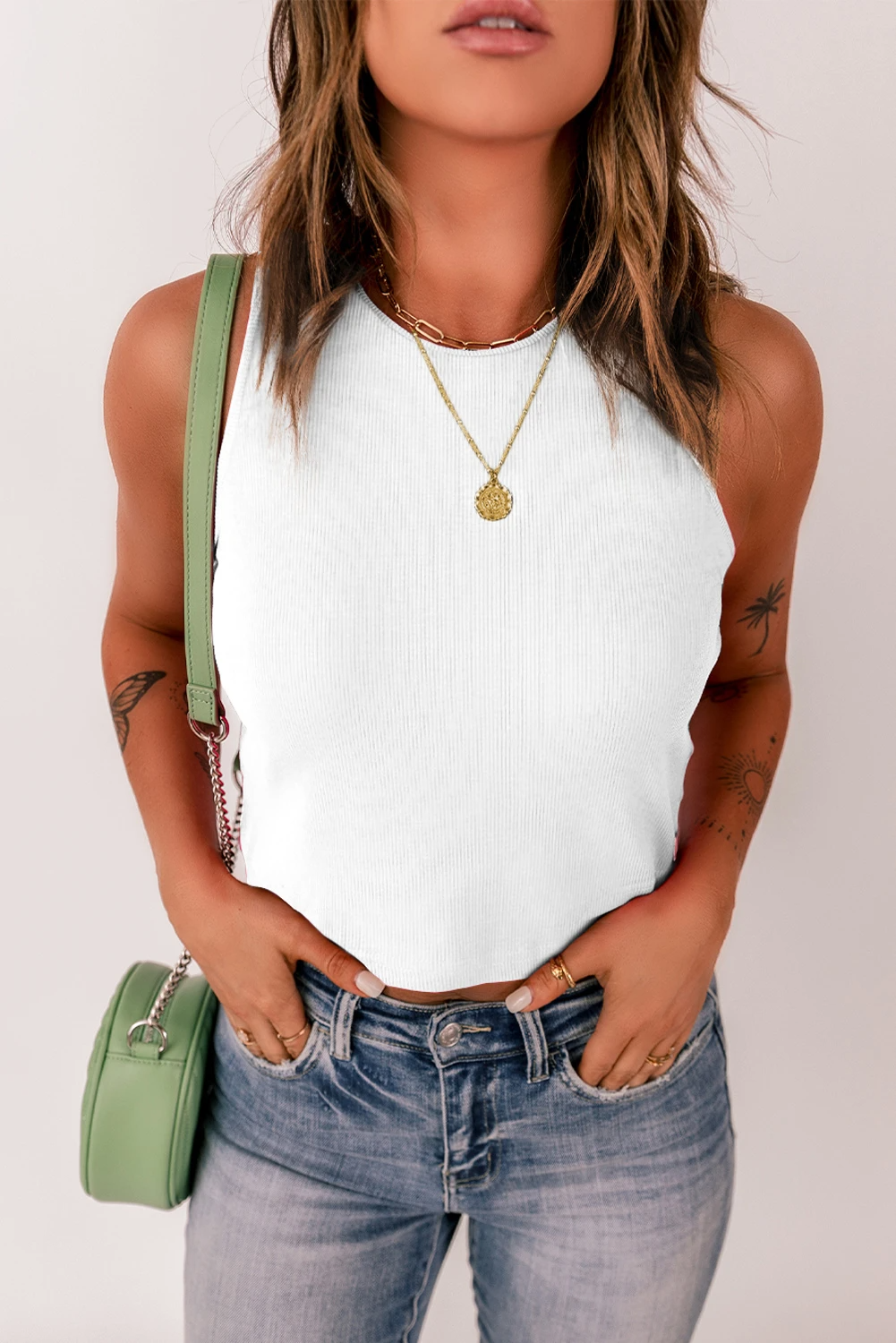 Well Tailored Top with a Graceful Silhouette