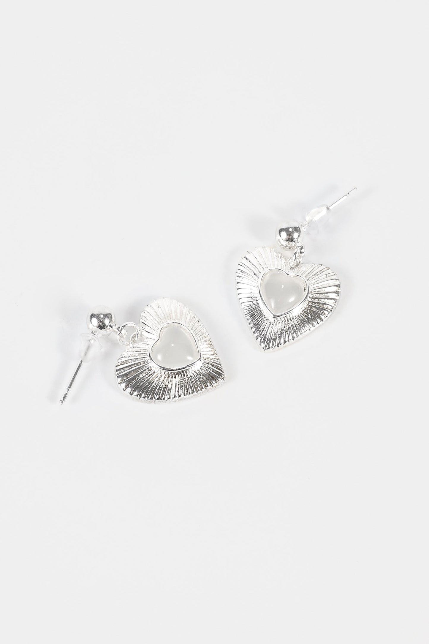 Effortlessly Elegant Garment with a Timeless Design