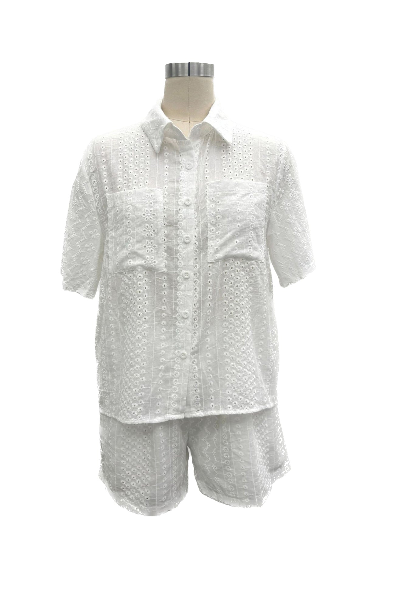 Classic Vintage Shirt with a Flattering Fit