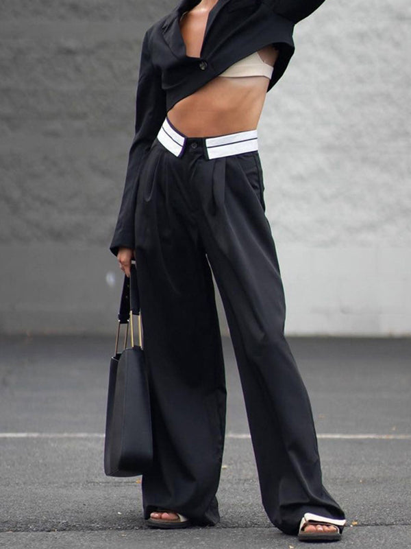 Effortlessly Elegant Pants with a Timeless Design