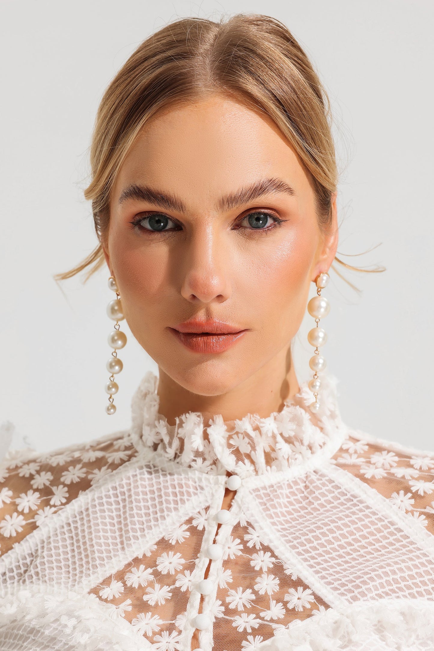 Effortlessly Elegant Garment with a Timeless Design