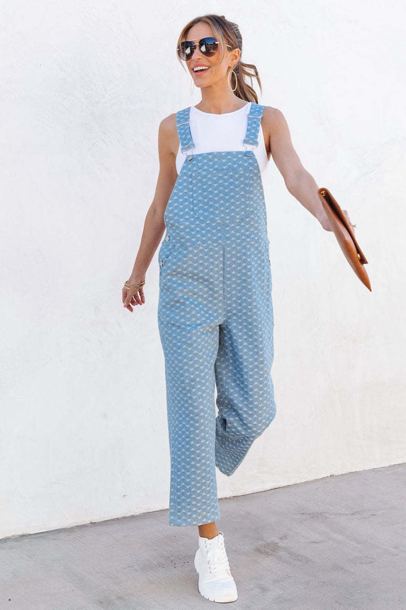 Gracefully Styled Garment for Any Occasion