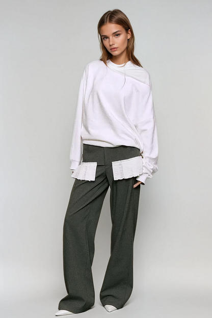 Effortlessly Elegant Pants with a Timeless Design