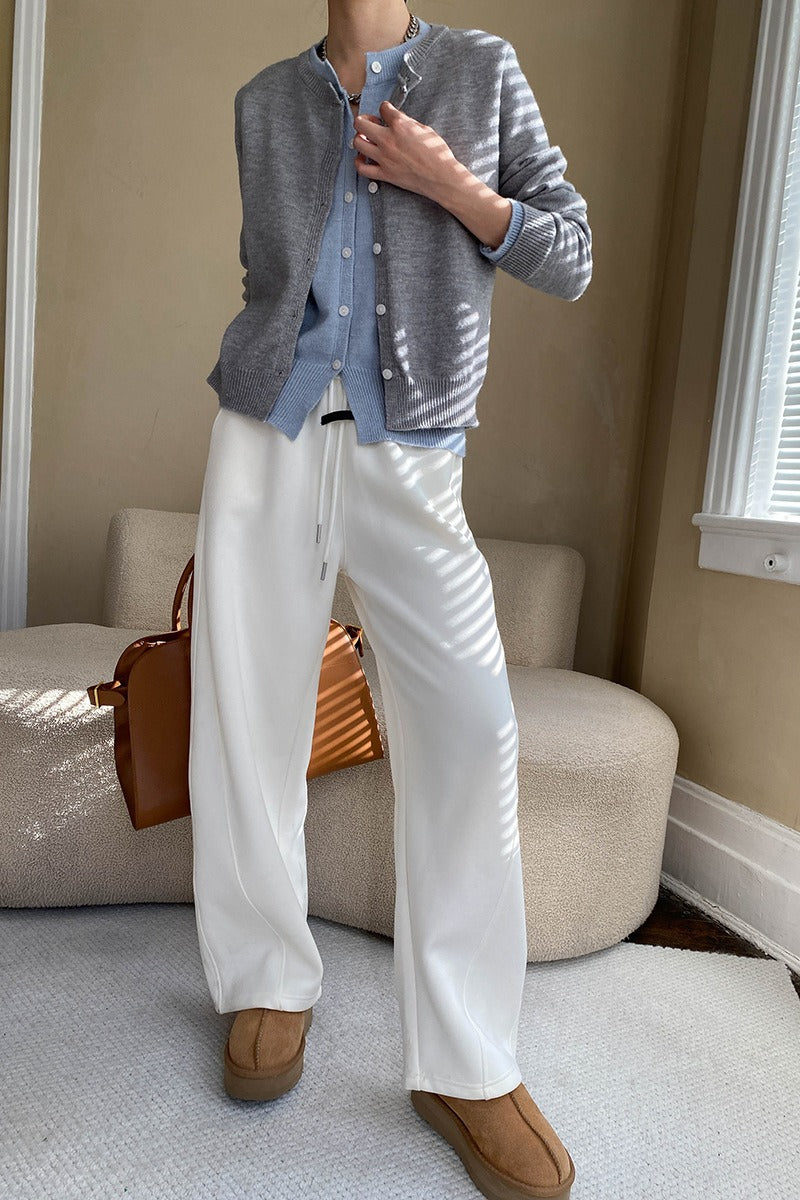 Elegantly Styled Cardigan for Everyday Wear
