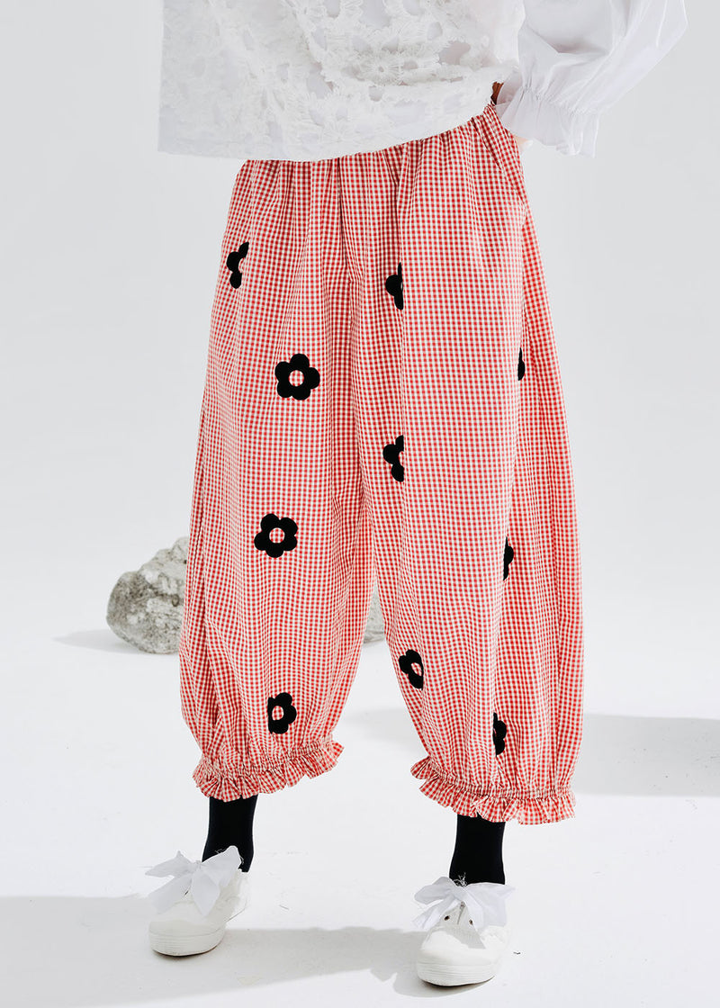 Well Tailored Pants with a Graceful Silhouette