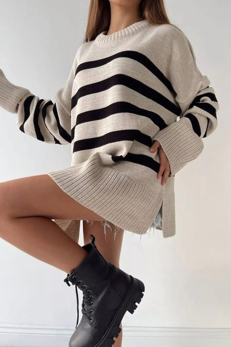 Classic Vintage Pullover with a Flattering Fit