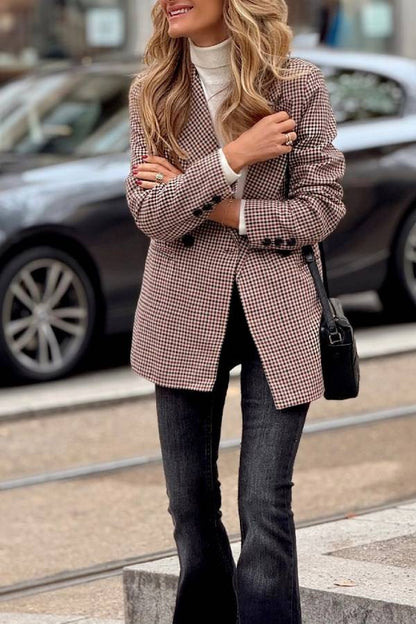 Elegantly Styled Jacket for Everyday Wear
