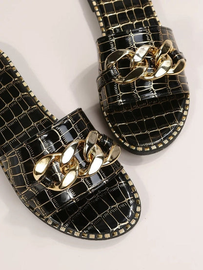 Effortlessly Elegant Sandals with a Timeless Design