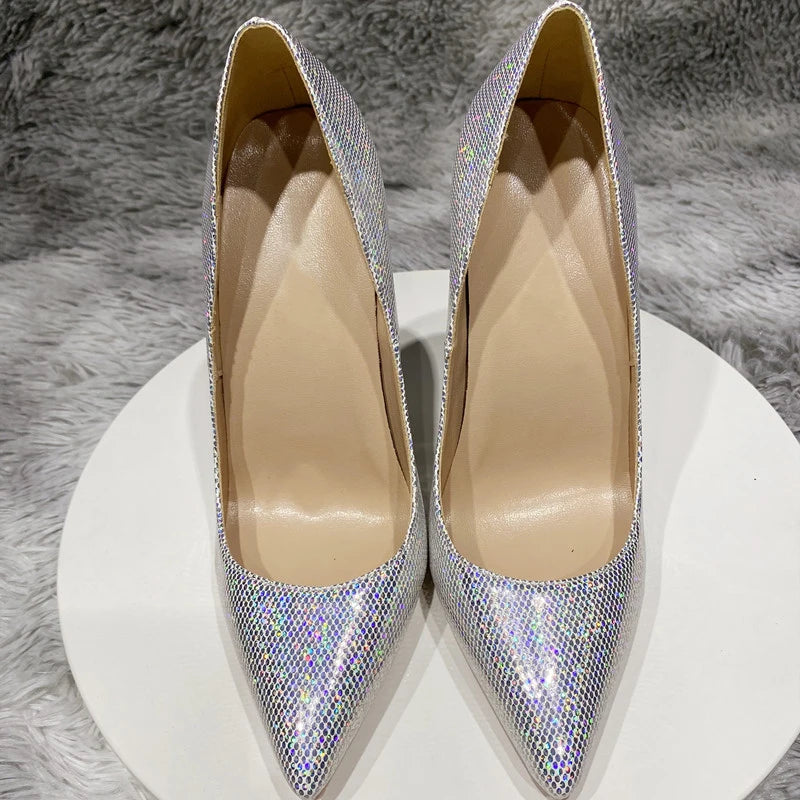 Classic Vintage Heels with a Flattering Fit