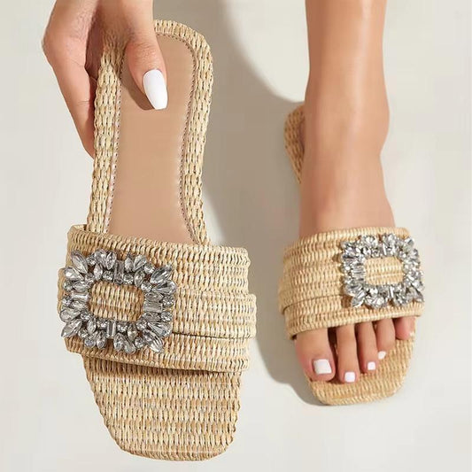 Elegantly Styled Sandals for Everyday Wear