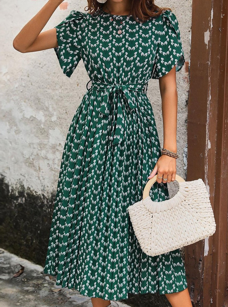 Polished Dress with an Effortless Classic Look