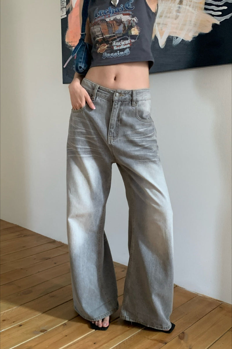 Well Tailored Garment with a Graceful Silhouette