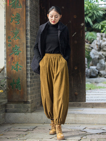 Well Tailored Pants with a Graceful Silhouette