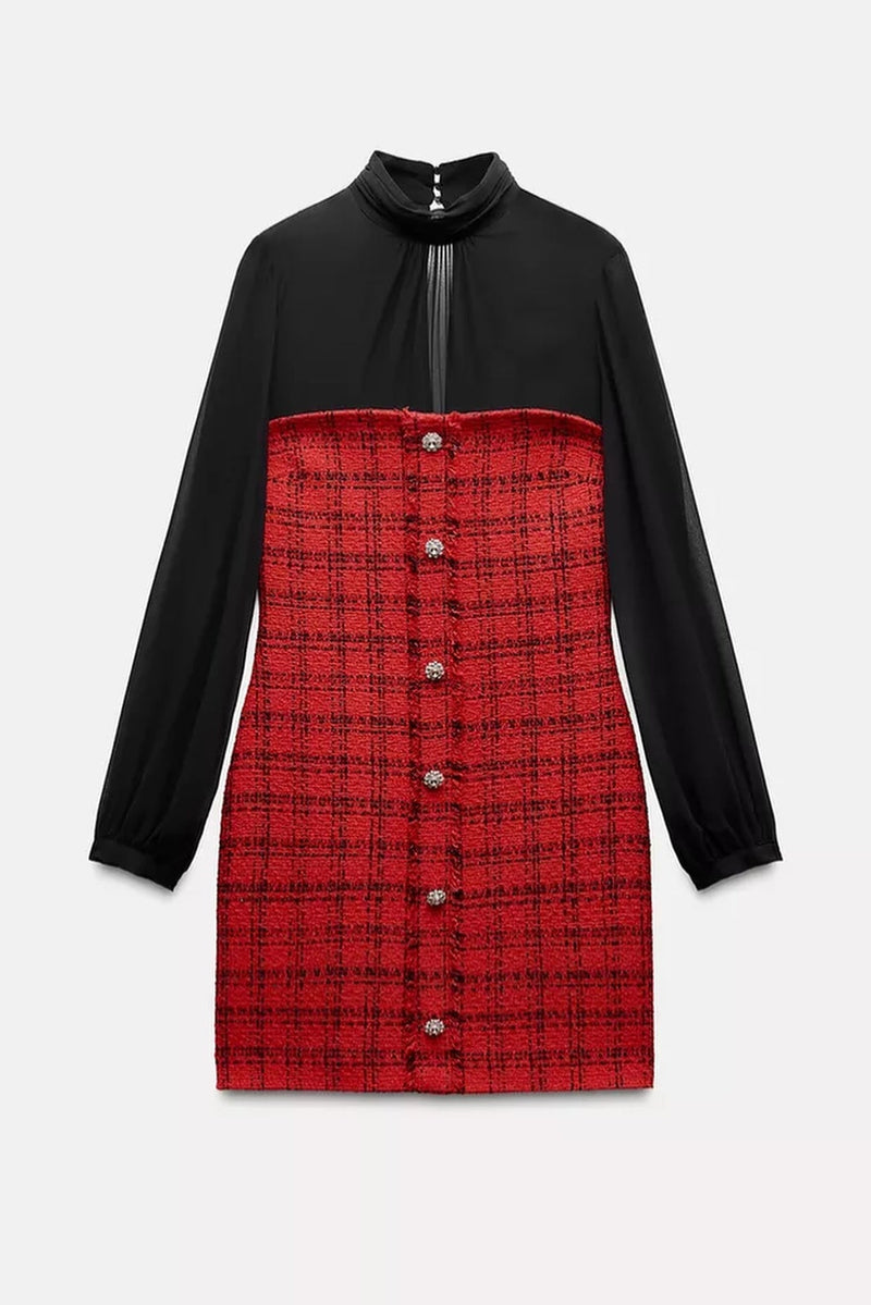 Beautifully Finished Dress in a Timeless Design