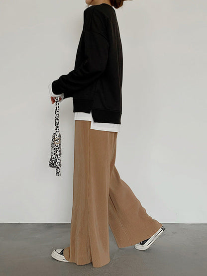 Effortlessly Elegant Pants with a Timeless Design
