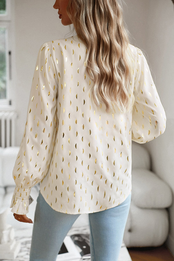 Gracefully Styled Pullover for Any Occasion