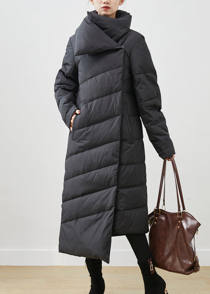 Well Tailored Coat with a Graceful Silhouette