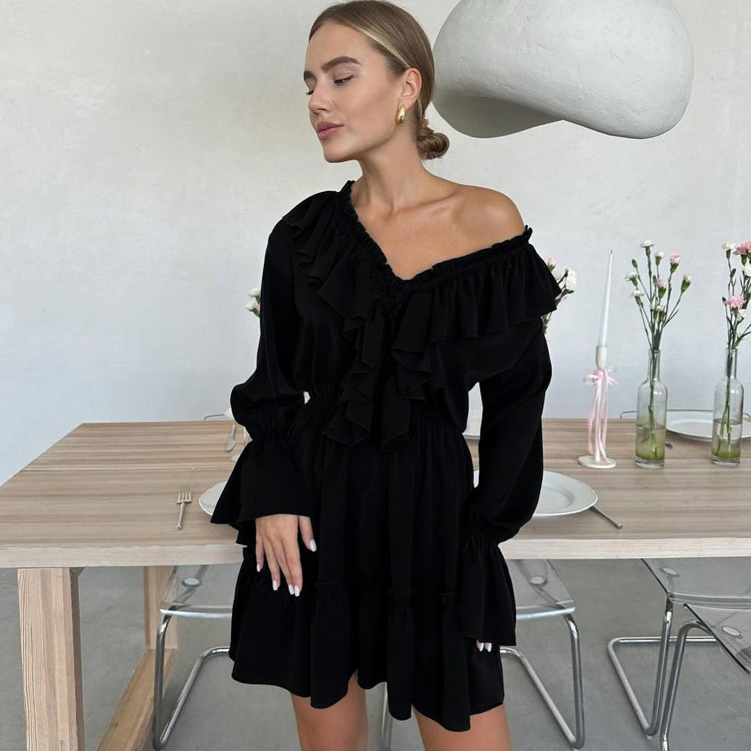 Effortlessly Elegant Dress with a Timeless Design