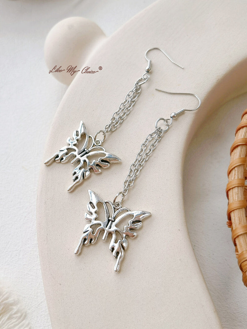 A Vintage Style Garment with Delicate Timeless Details