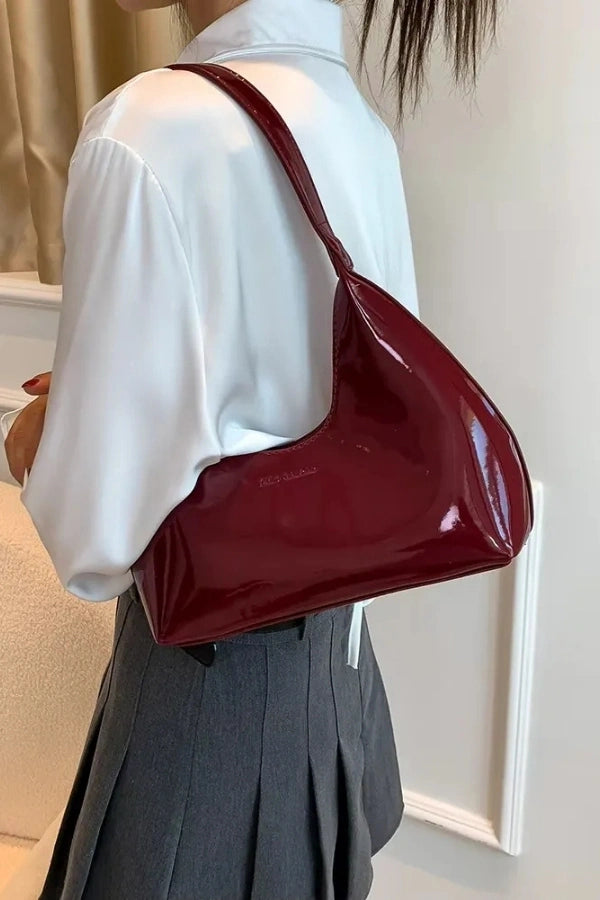 Beautifully Crafted Bag in a Classic Style