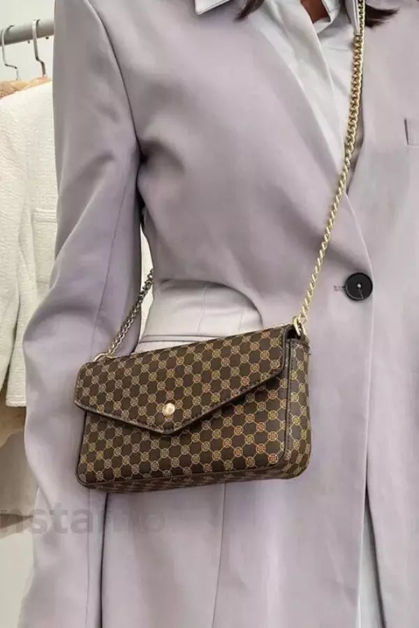 Beautifully Crafted Bag in a Classic Style