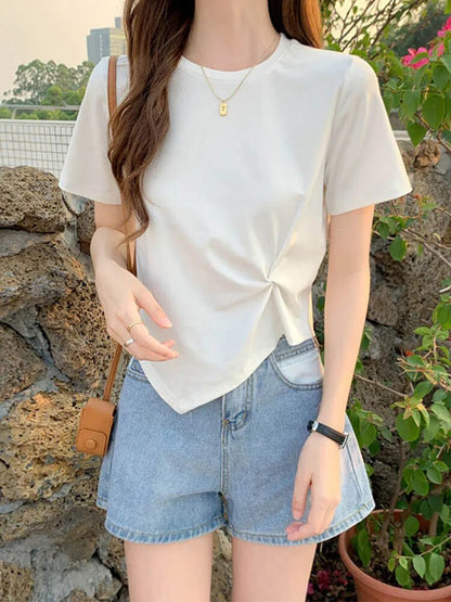 Well Tailored T-Shirt with a Graceful Silhouette