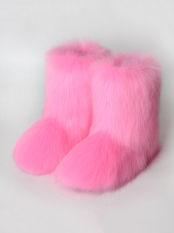 Effortlessly Elegant Boots with a Timeless Design