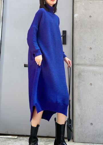 Classic Vintage Sweater with a Flattering Fit