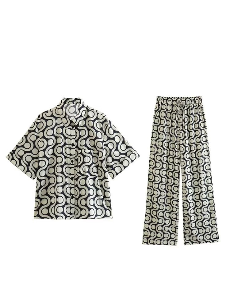 Classic Vintage & Enduringly Stylish Garment