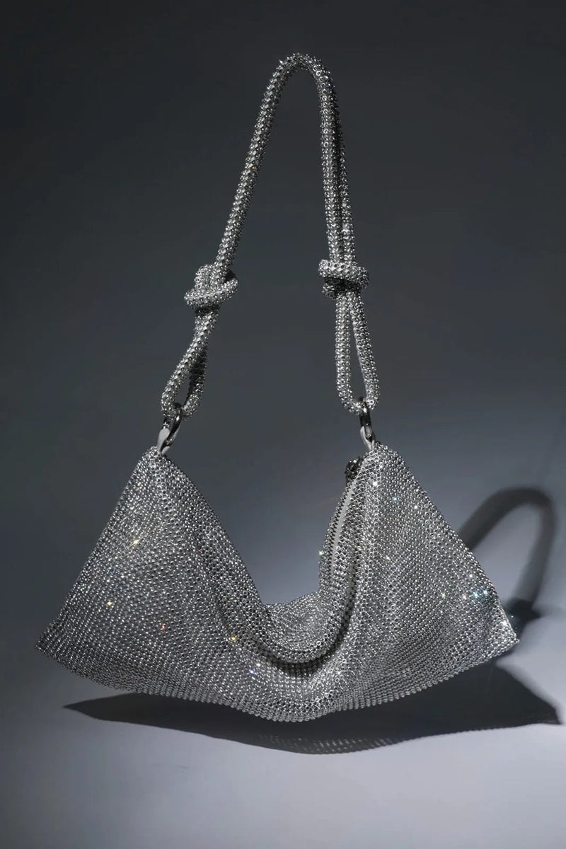 Well Tailored Bag with a Graceful Silhouette