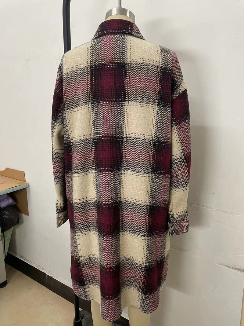 Beautifully Finished Coat in a Timeless Design