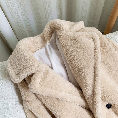 Gracefully Styled Coat for Any Occasion