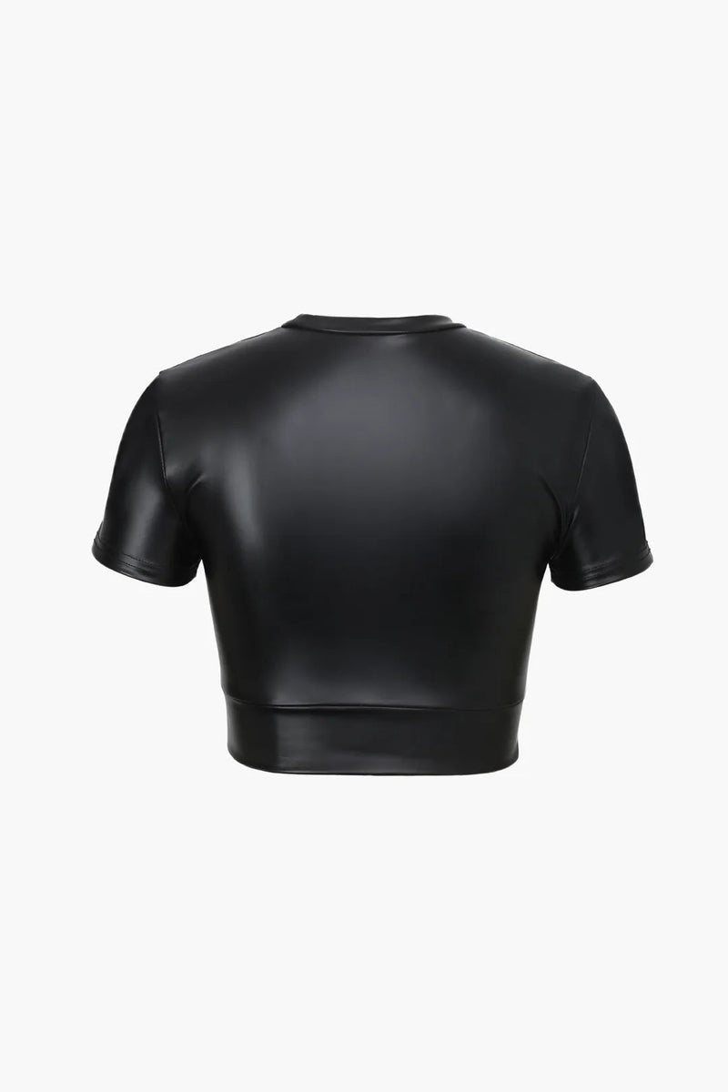 Effortlessly Elegant Top with a Timeless Design