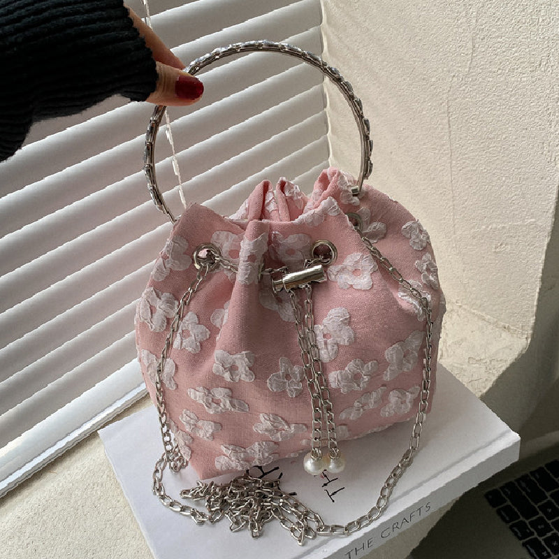 Effortlessly Elegant Bag with a Timeless Design