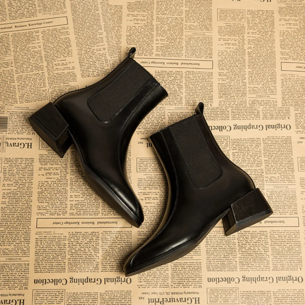 Polished Boots with an Effortless Classic Look