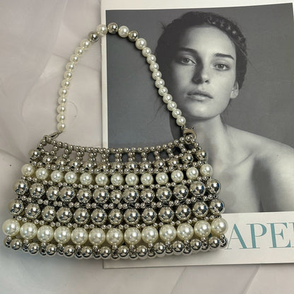 Gracefully Styled Bag for Any Occasion