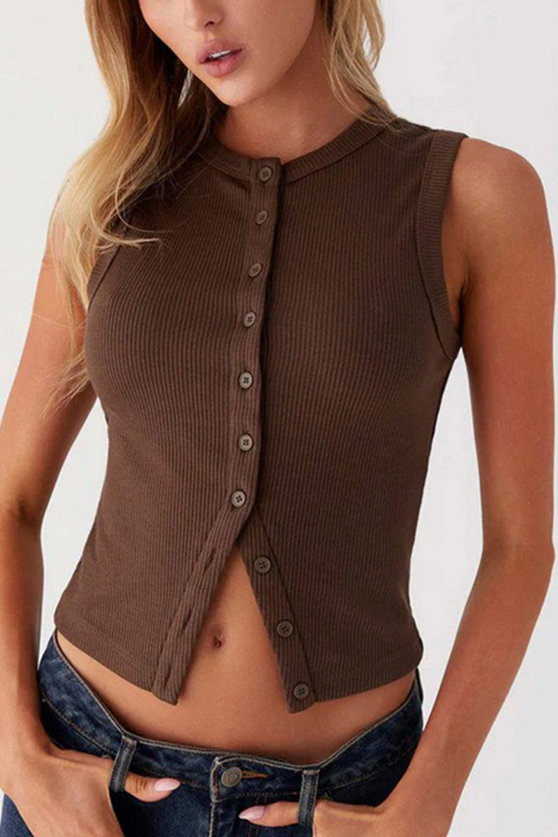 Effortlessly Elegant Top with a Timeless Design