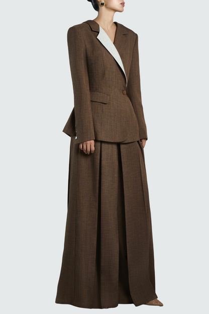 Classic Vintage Garment with a Flattering Fit