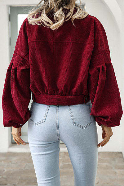 Effortlessly Elegant Garment with a Timeless Design