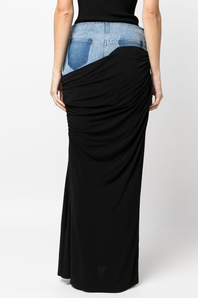 Well Tailored Garment with a Graceful Silhouette