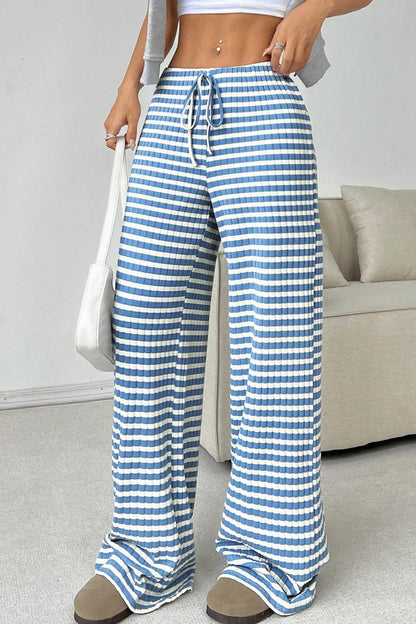 Classic Vintage Pants with a Flattering Fit