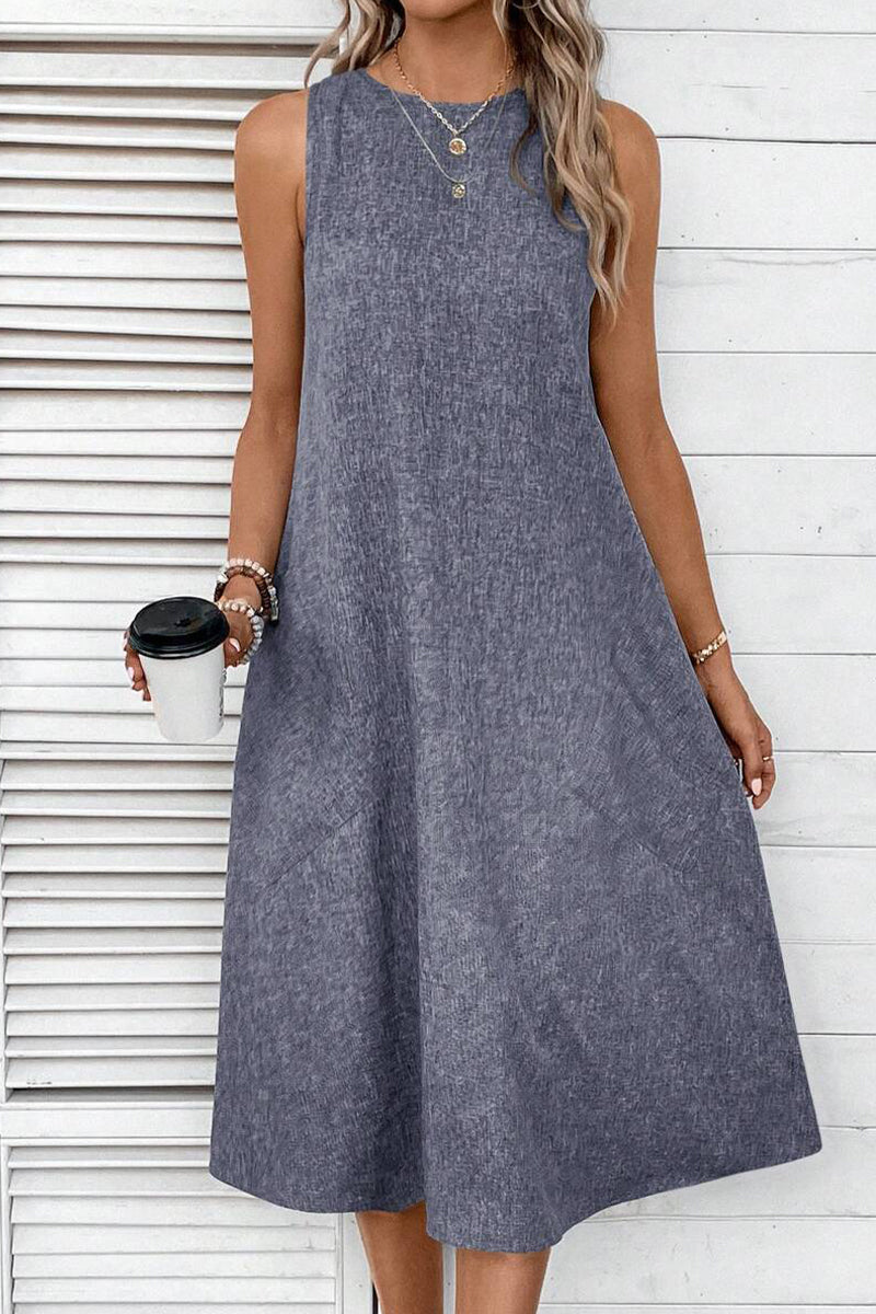 Well Tailored Dress with a Graceful Silhouette