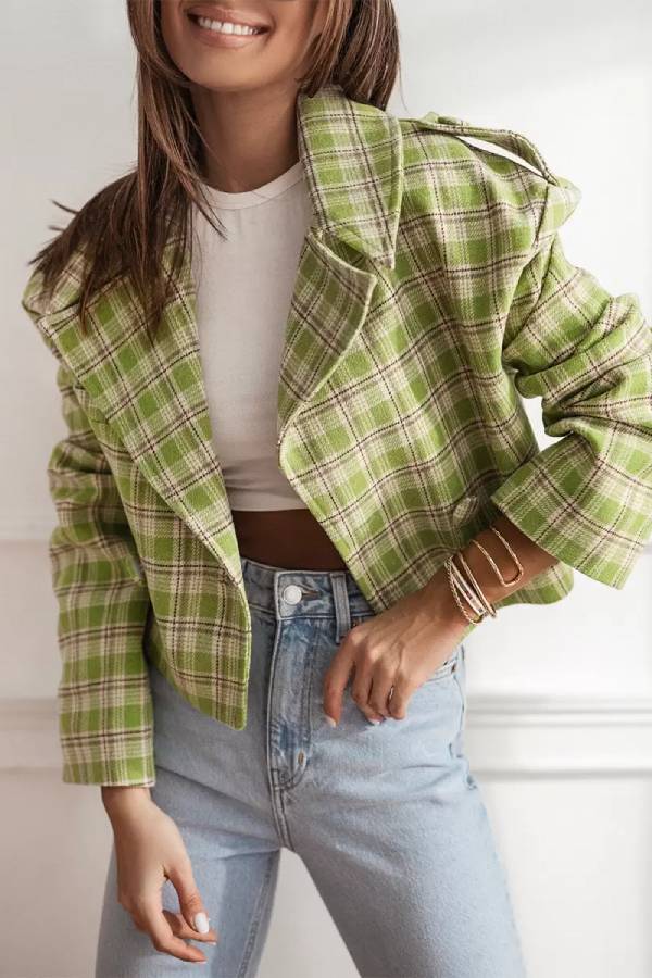 Gracefully Styled Jacket for Any Occasion