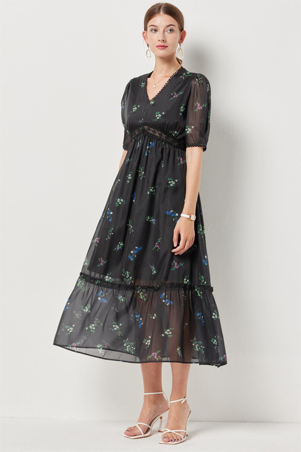 Polished Dress with an Effortless Classic Look