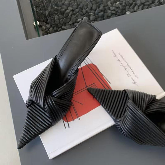 Gracefully Styled Garment for Any Occasion