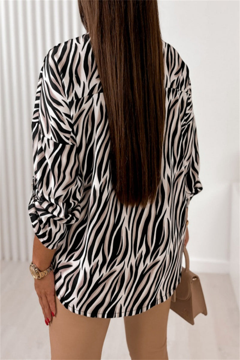 Effortlessly Elegant Top with a Timeless Design