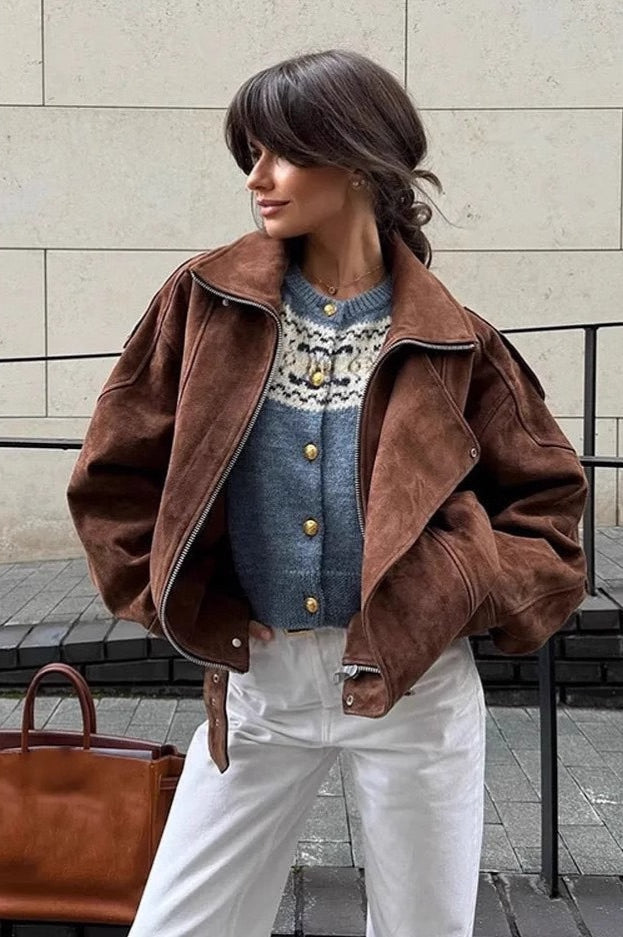 Effortlessly Elegant Jacket with a Timeless Design
