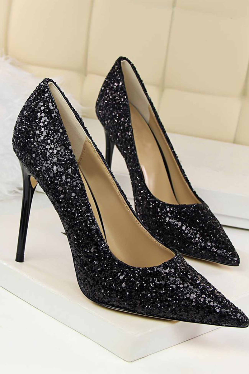 Classic Vintage Heels with a Flattering Fit