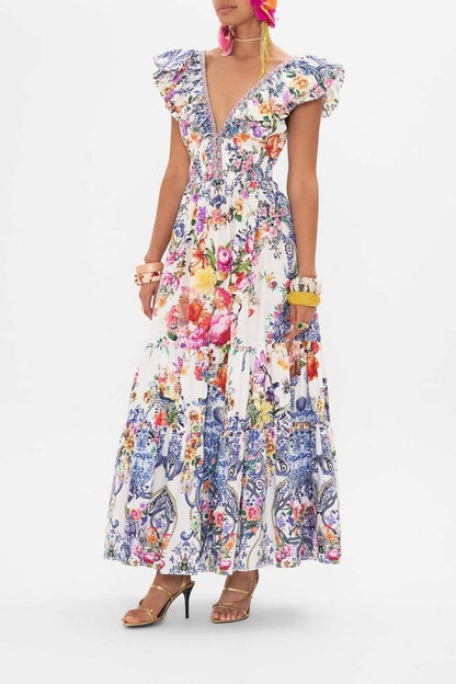 Sophisticated Dress with a Clean Classic Look
