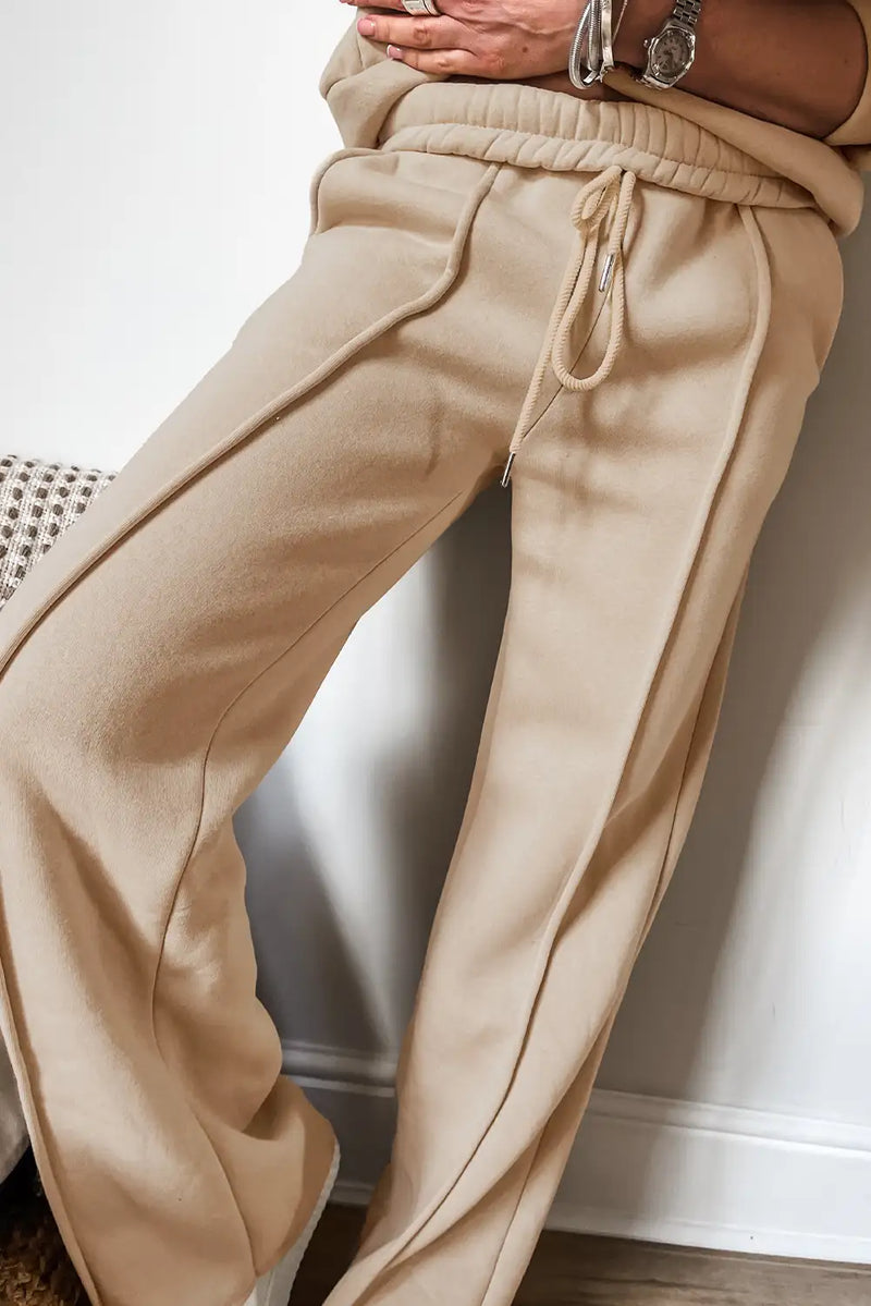 Effortlessly Elegant Jacket with a Timeless Design